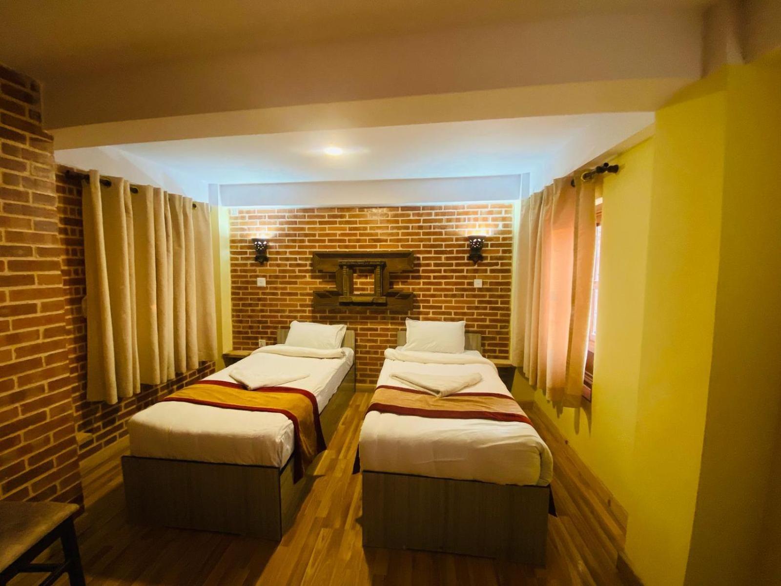Hotel Durbar Side Bhatgoan Kültér fotó